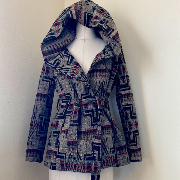 Pendleton style coat - Picture 3 of 7